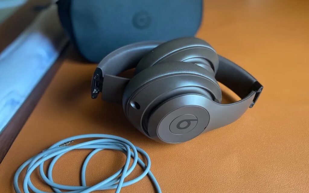 Does Range Influence Beats Headphones To Disconnect